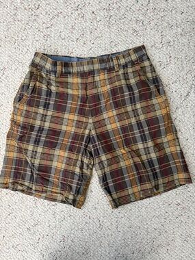 Banana Republic Men's Plaid Casual Shorts in Brown and Tan